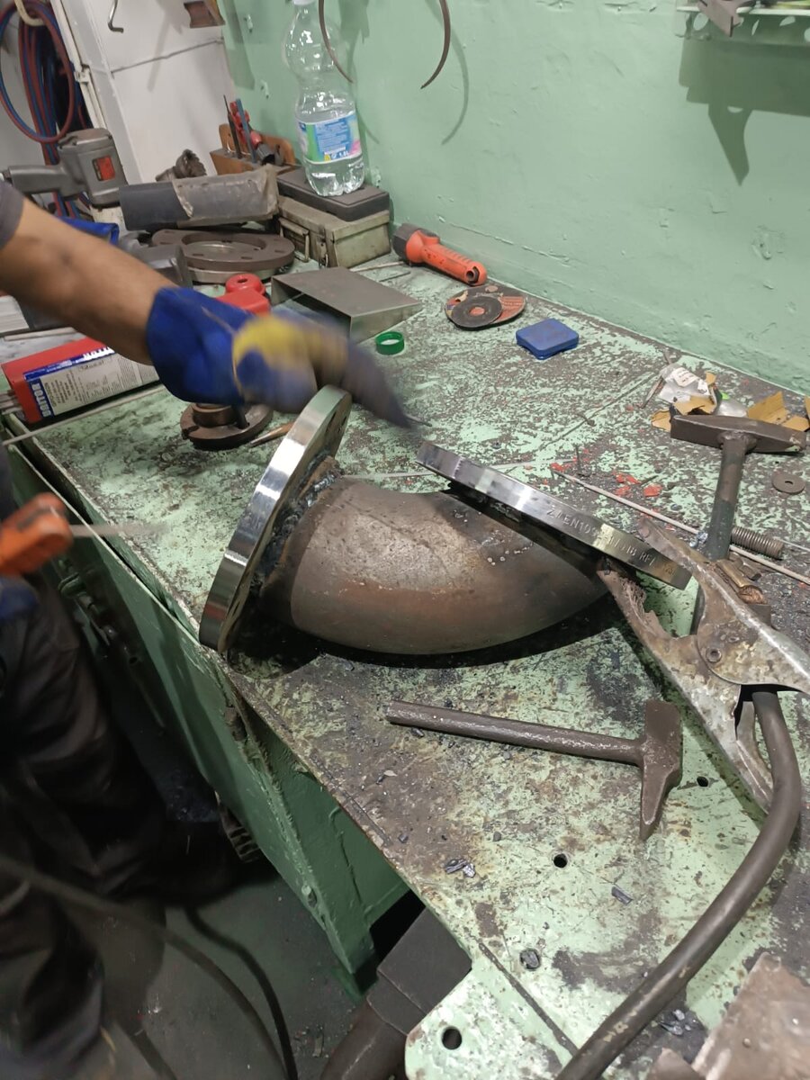 Kolano dorabiane spawane — fireline pipe